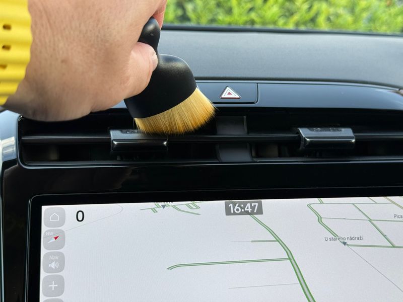 Detailingový štěteček Amio